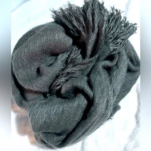 Thick Frayed Chunky Textured  Scarf